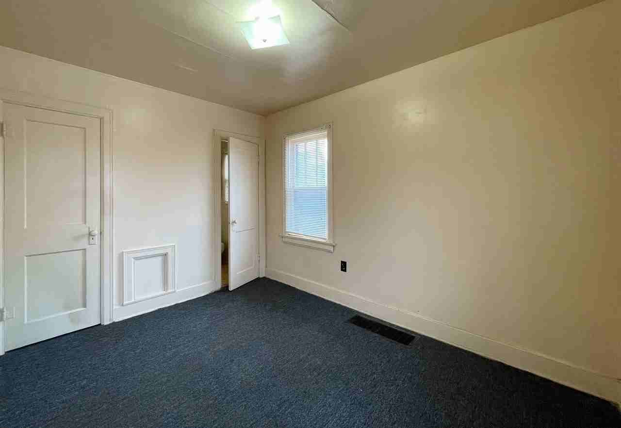 7 N Elm St - Photo 6 of 11