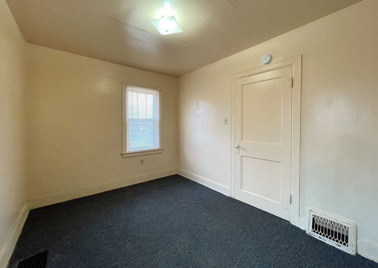 7 N Elm St - Photo 7 of 11