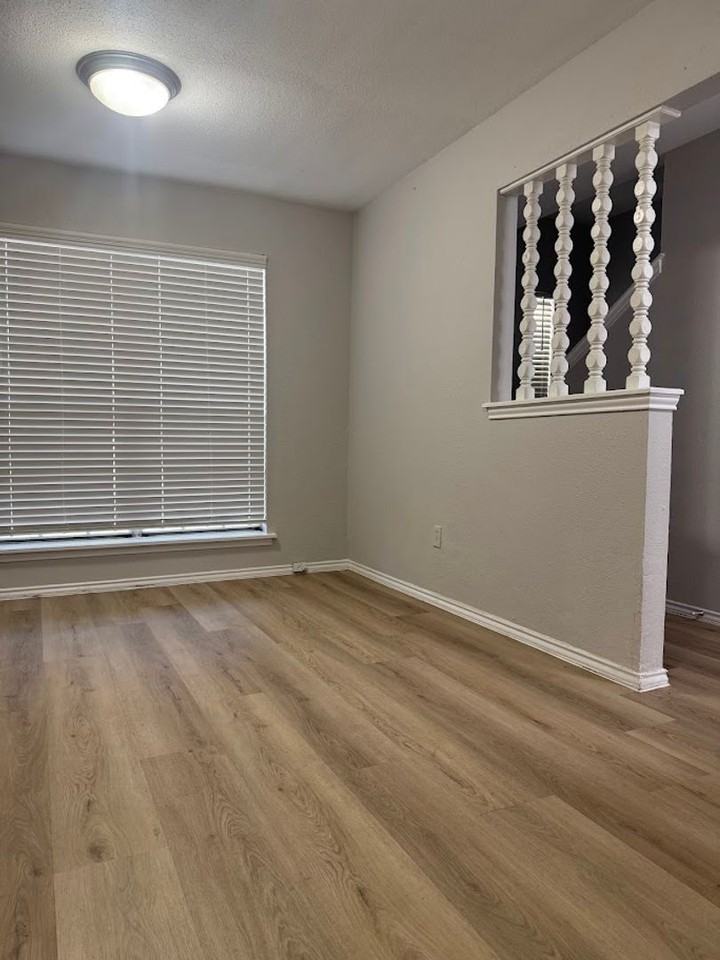 1844 River Crossing Cir - Photo 2 of 17