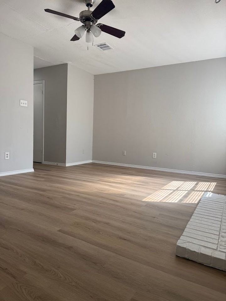 1844 River Crossing Cir - Photo 4 of 17