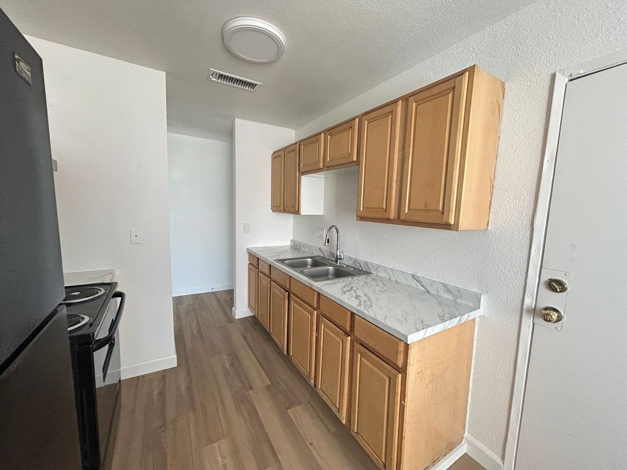 2605 Tuskegee St - Photo 5 of 15