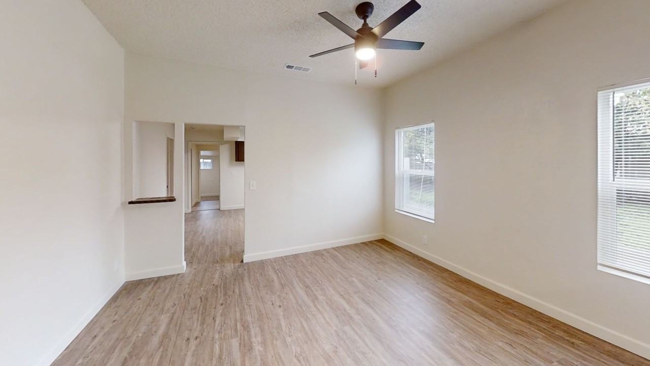 10752 E Chico Ave - Photo 7 of 17