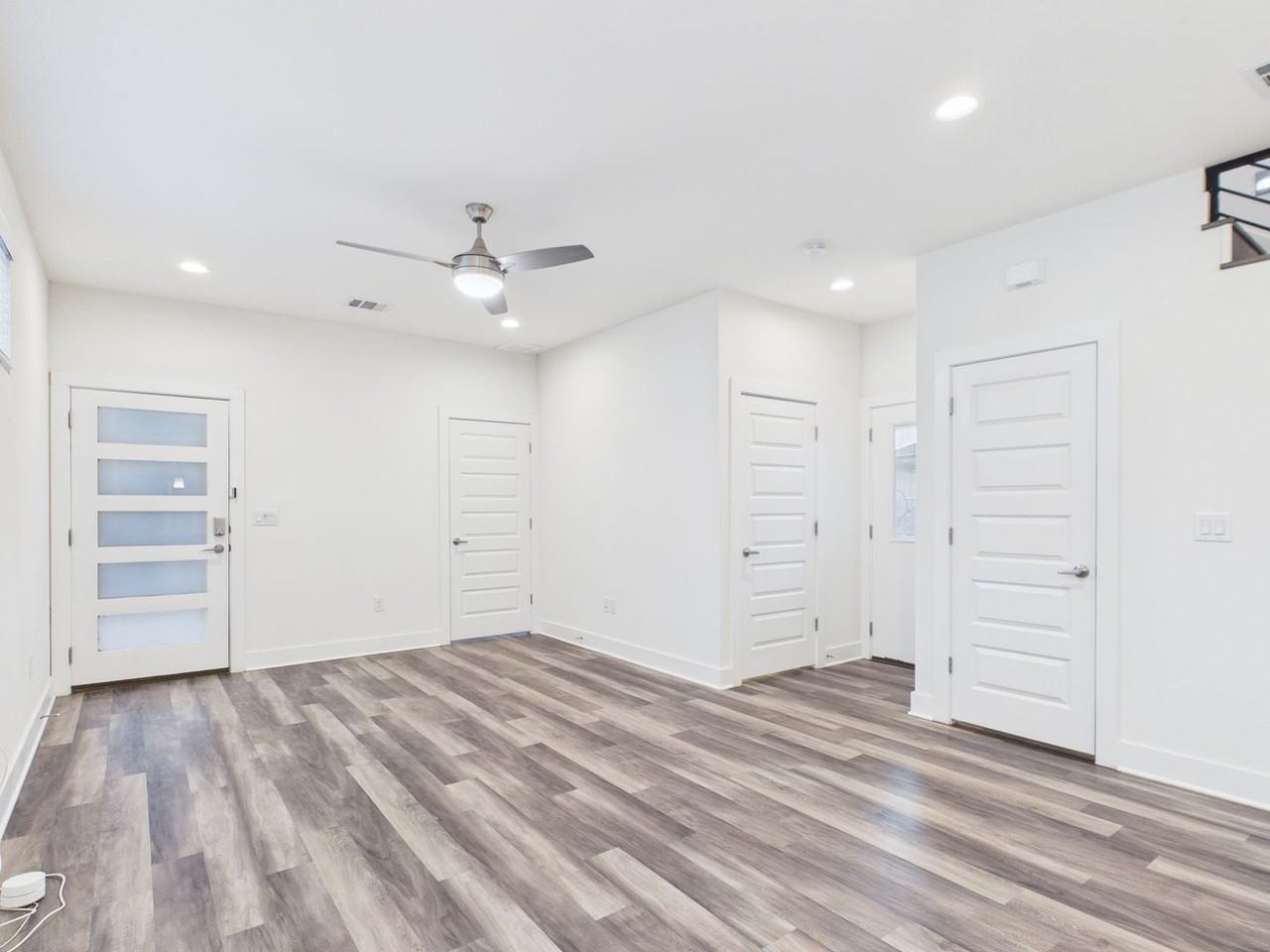 6102 Caddie St - Photo 6 of 35