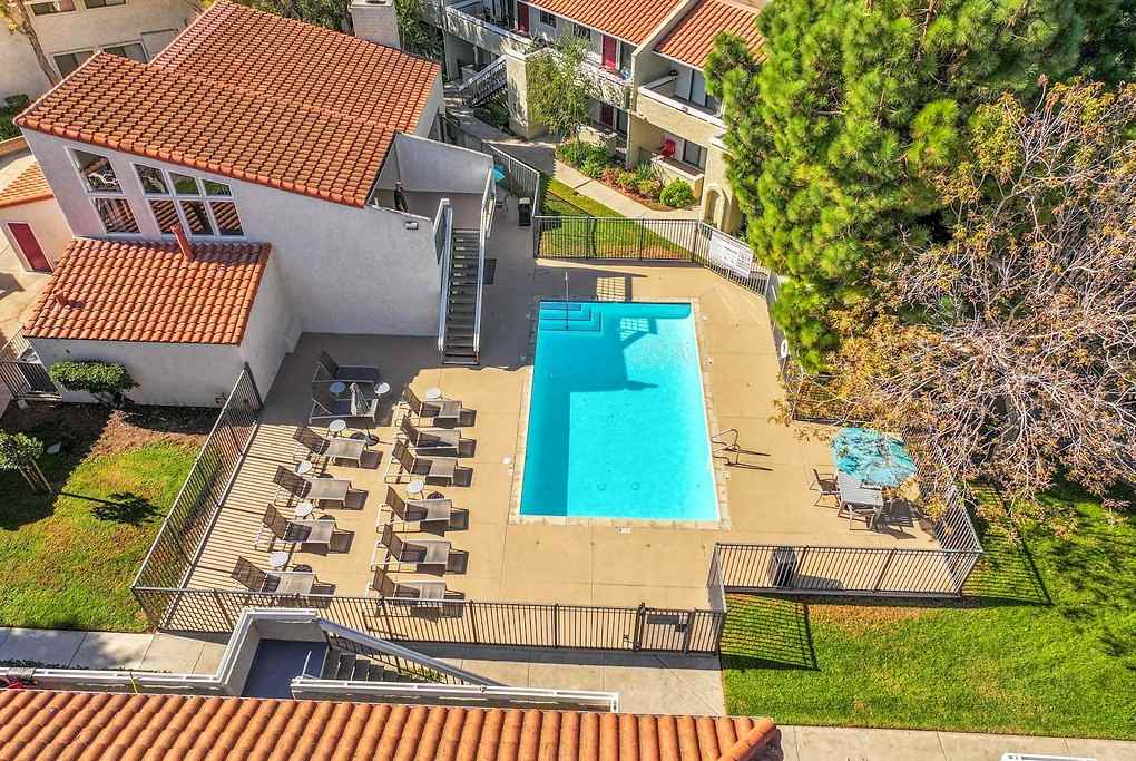 Camarillo Oaks - Photo 2 of 40