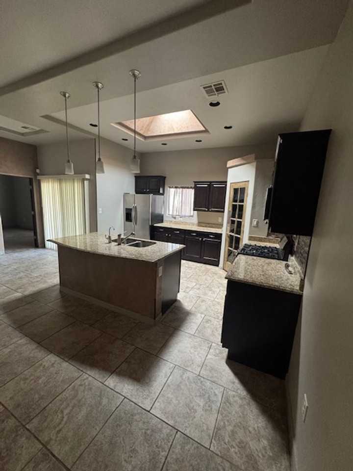 3889 Tayvis Rd - Photo 4 of 15