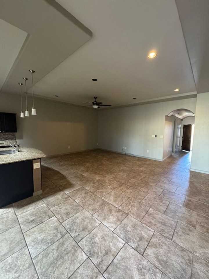 3889 Tayvis Rd - Photo 6 of 15