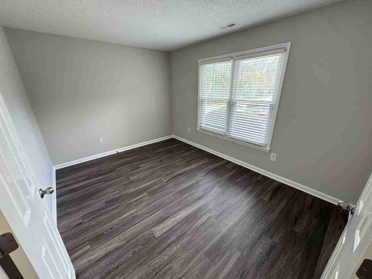119 Applecross Ct - Photo 7 of 25