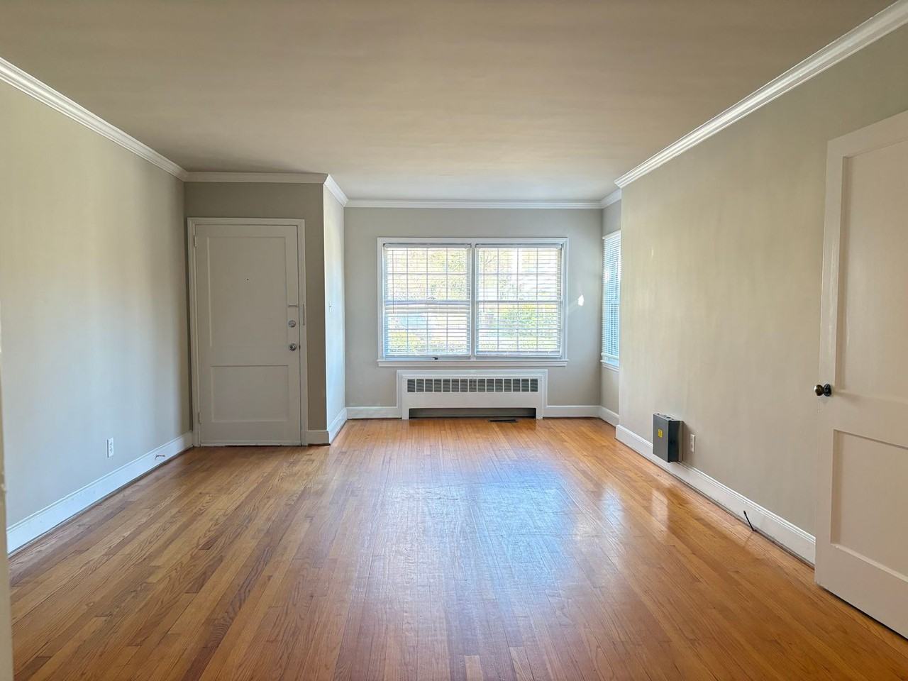 1915 Walker Ave - Photo 3 of 15