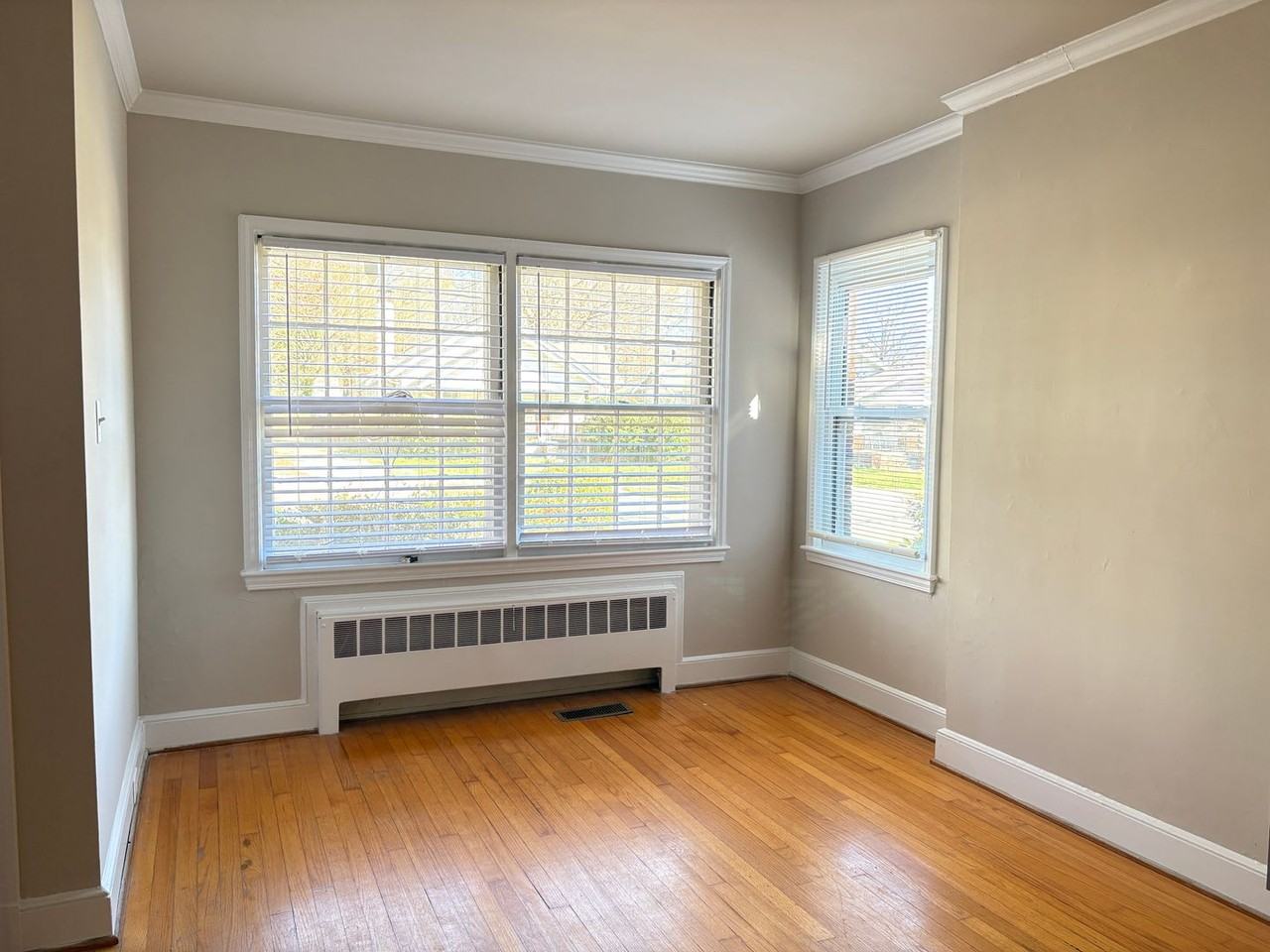 1915 Walker Ave - Photo 5 of 15