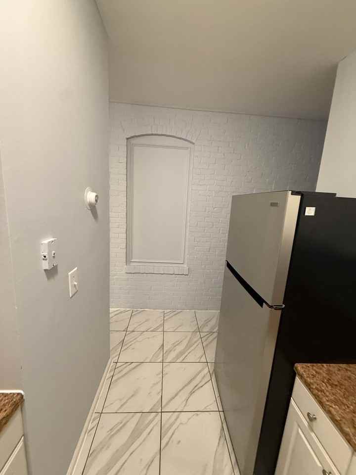 178 S Whitney St - Photo 5 of 9