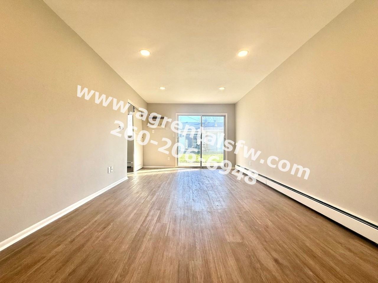 1420 Green Rd - Photo 2 of 7