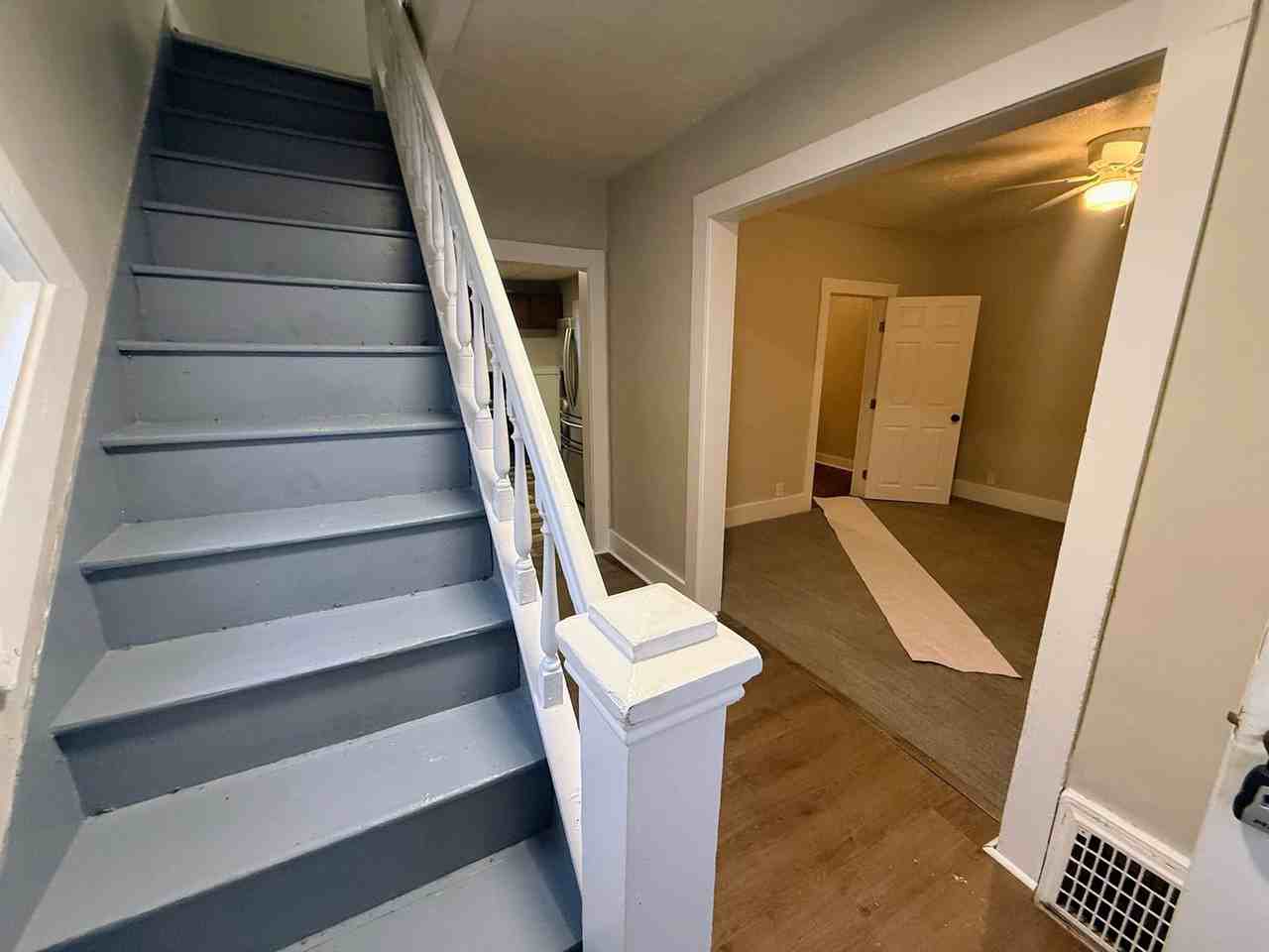 689 Kling St - Photo 3 of 20