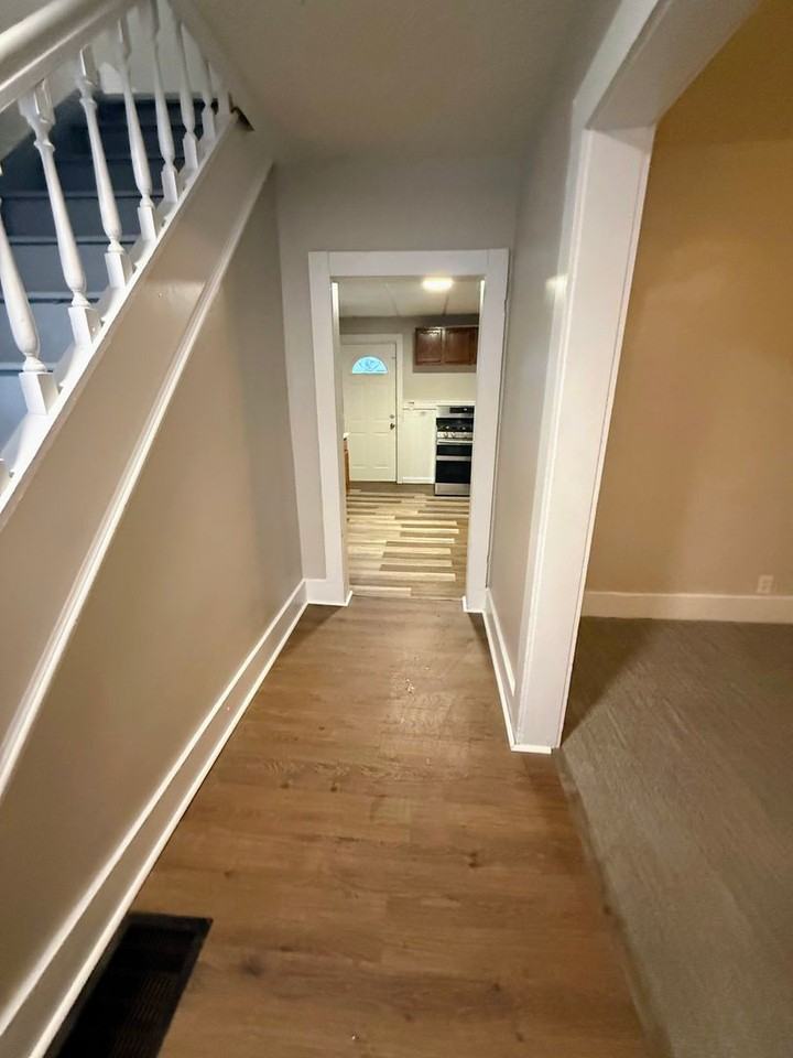 689 Kling St - Photo 4 of 20