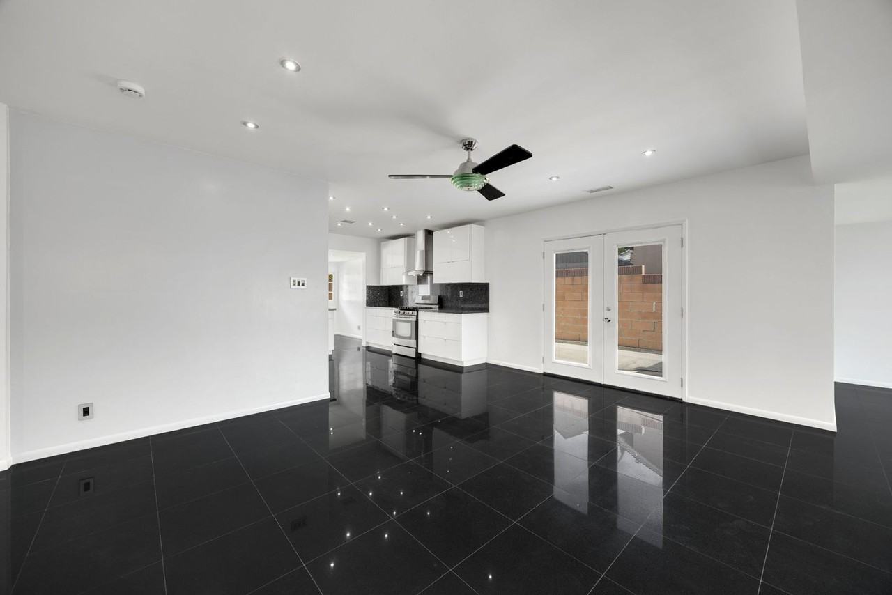 12165 Beaty Ave - Photo 3 of 22