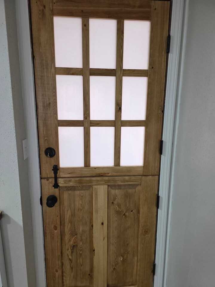 214 Lobban St - Photo 7 of 20