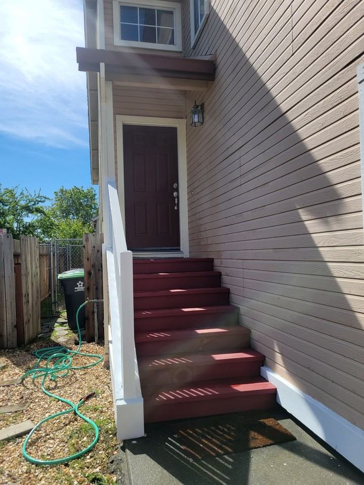 358 Flagstone Cir - Photo 2 of 32