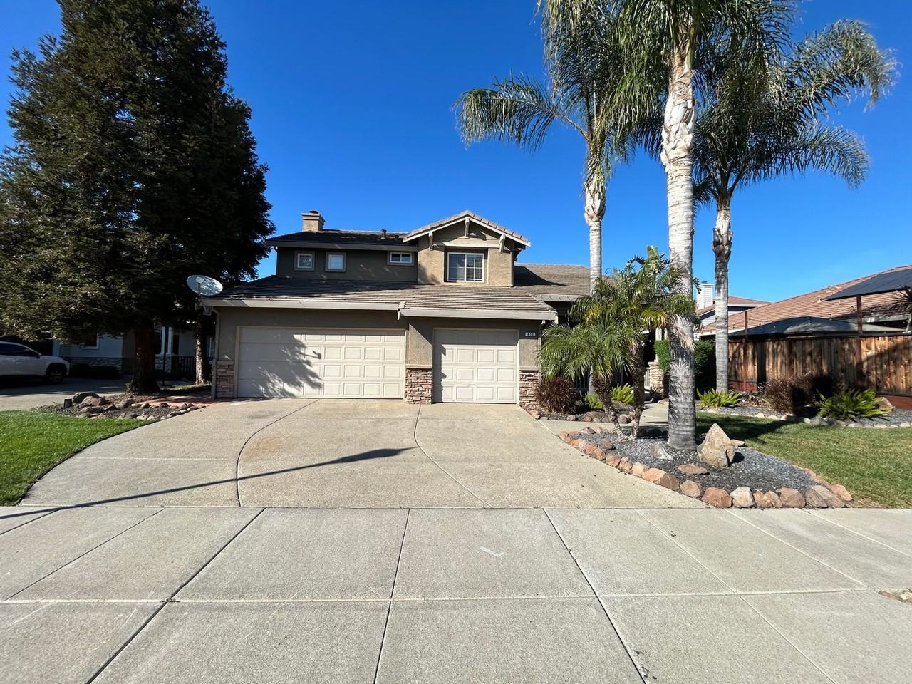 813 Allen Ct - Photo 2 of 31