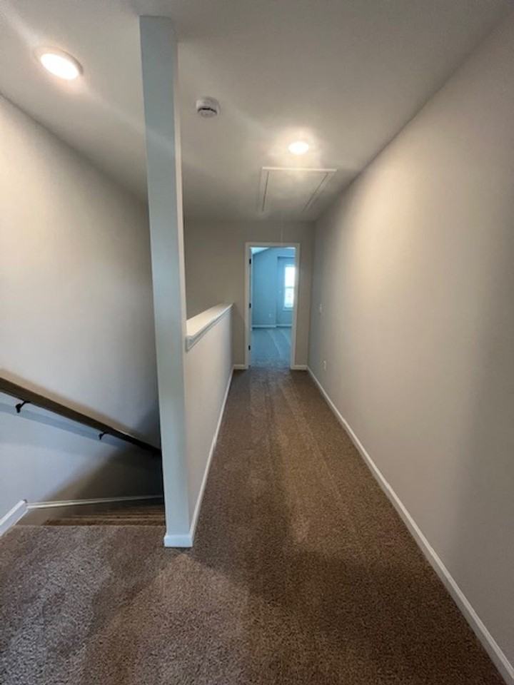 8405 Paramount Pt - Photo 5 of 28