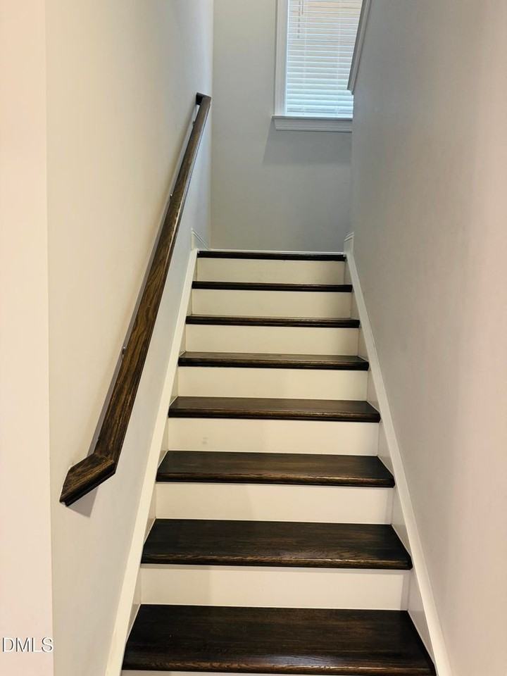 142 Sea Cave Ln - Photo 7 of 26