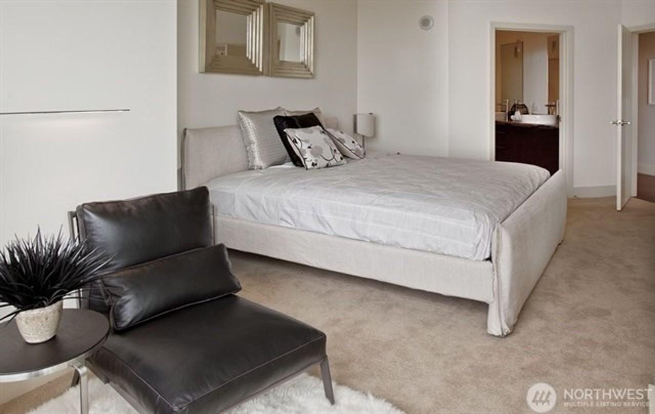 737 Olive Way #2905 - Photo 6 of 18