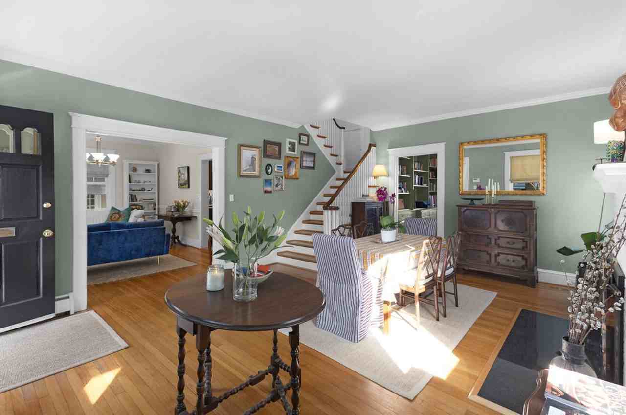 1318 Brunswick Ave - Photo 3 of 17