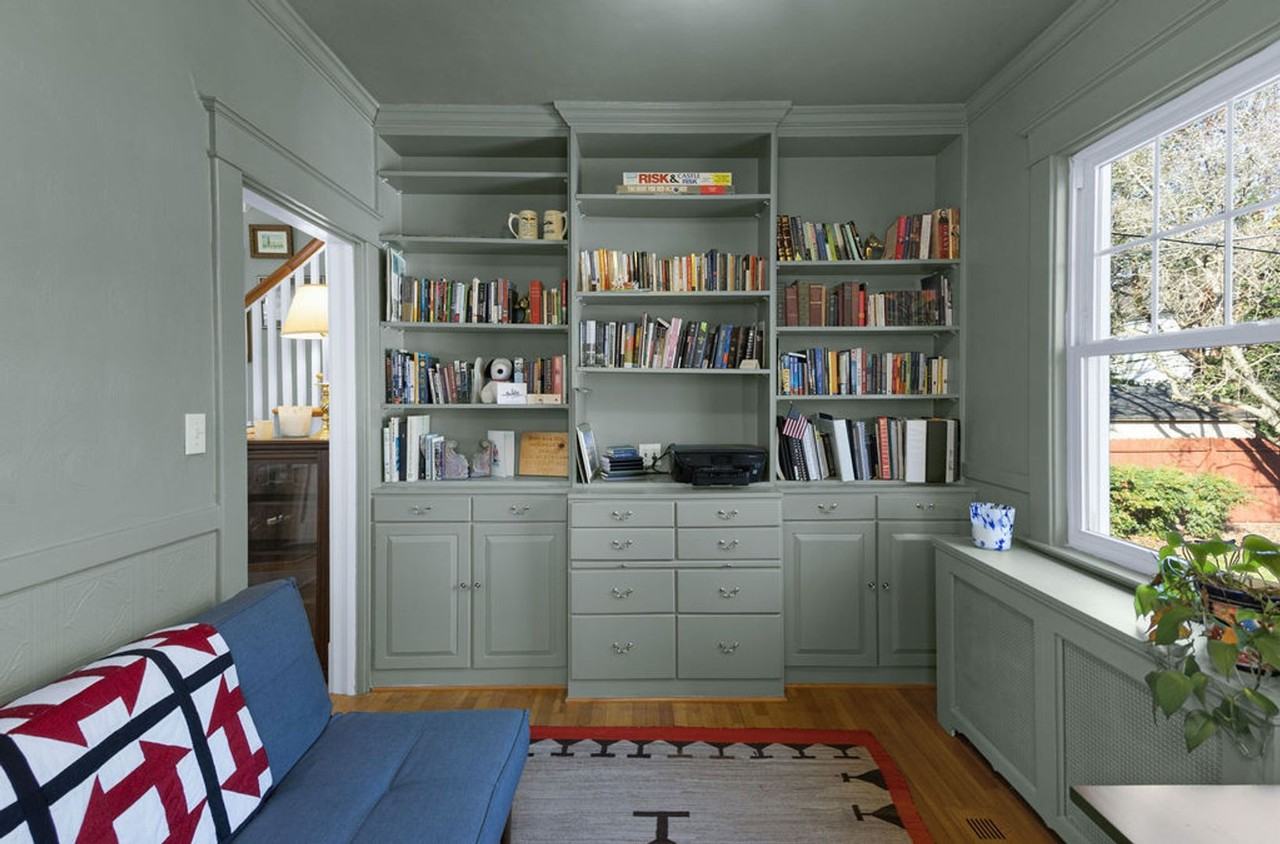 1318 Brunswick Ave - Photo 4 of 17