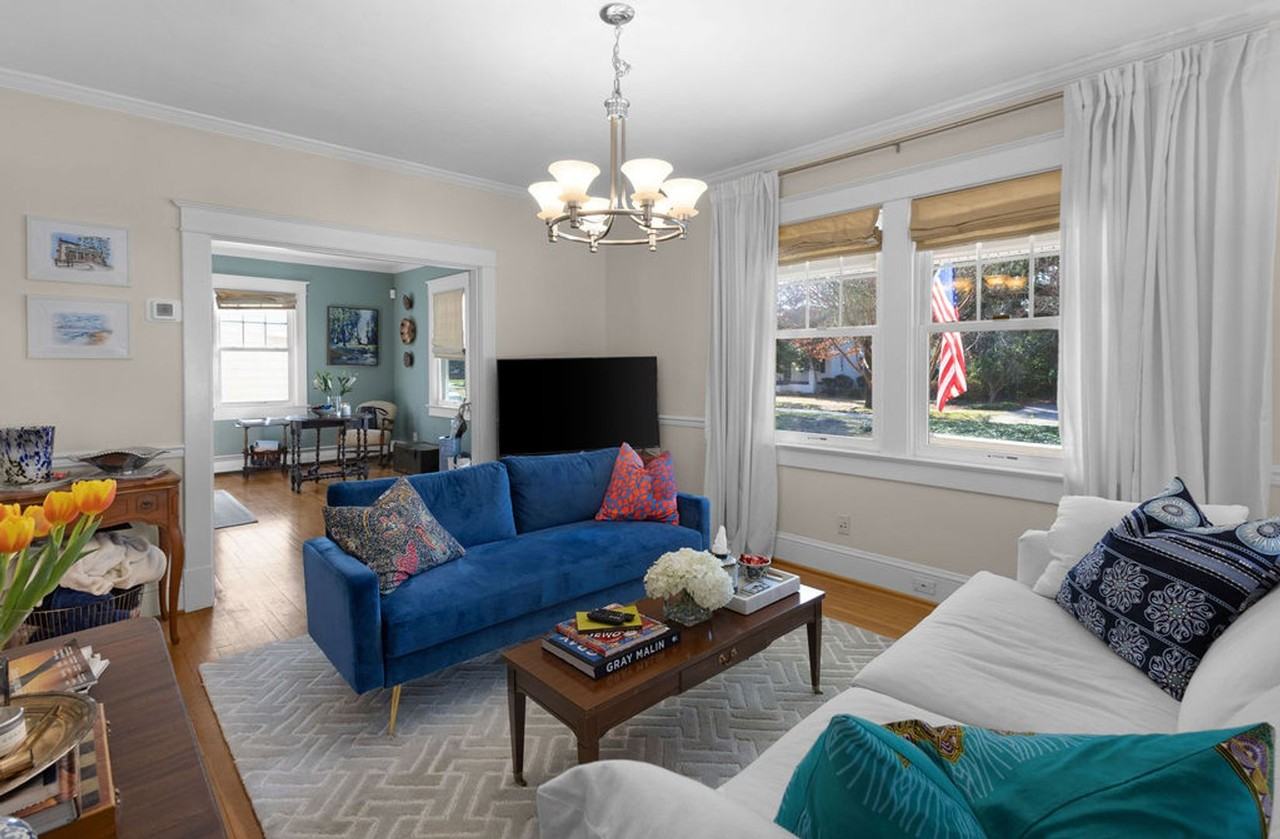 1318 Brunswick Ave - Photo 5 of 17