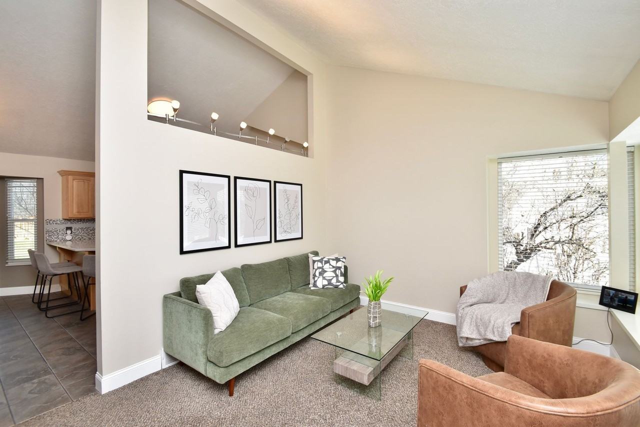 6068 S Eagle Nest Dr - Photo 4 of 31