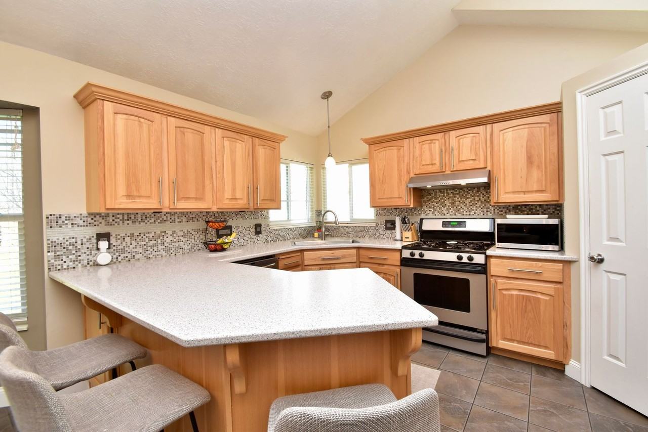 6068 S Eagle Nest Dr - Photo 6 of 31