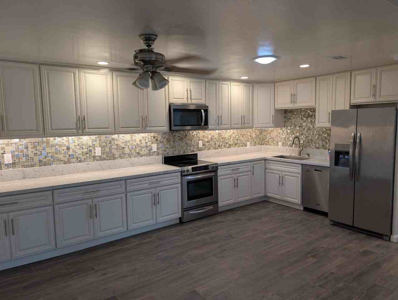 8024 Tone Ln - Photo 3 of 16