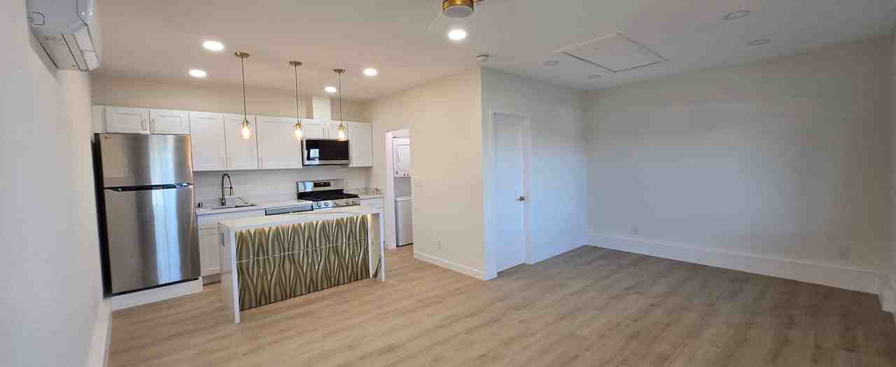 621 Starstone Dr - Photo 3 of 13