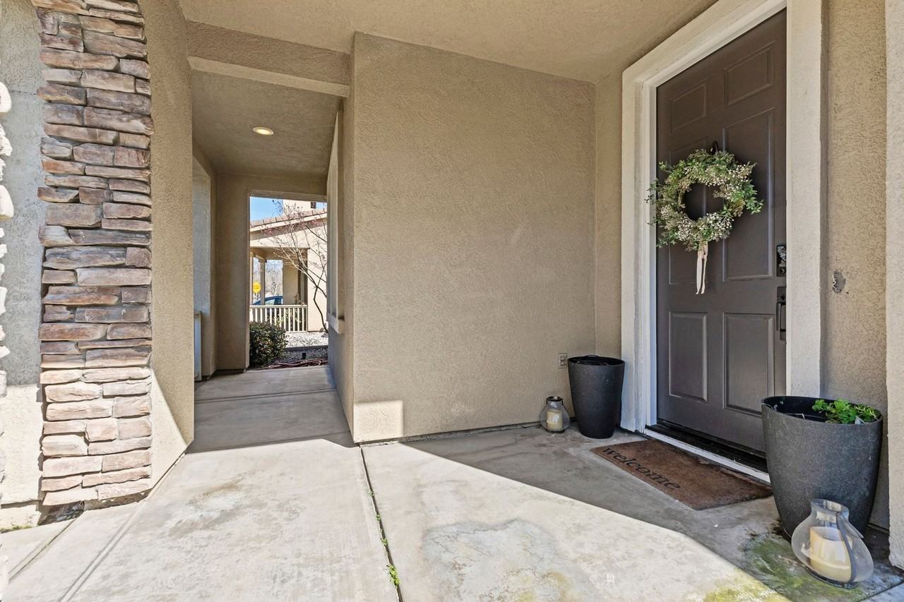 1292 Paseo Belleza - Photo 3 of 20