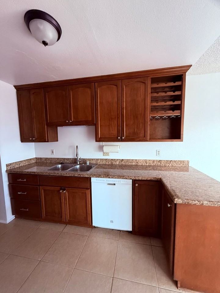 2687 Caminata Ebro - Photo 3 of 25