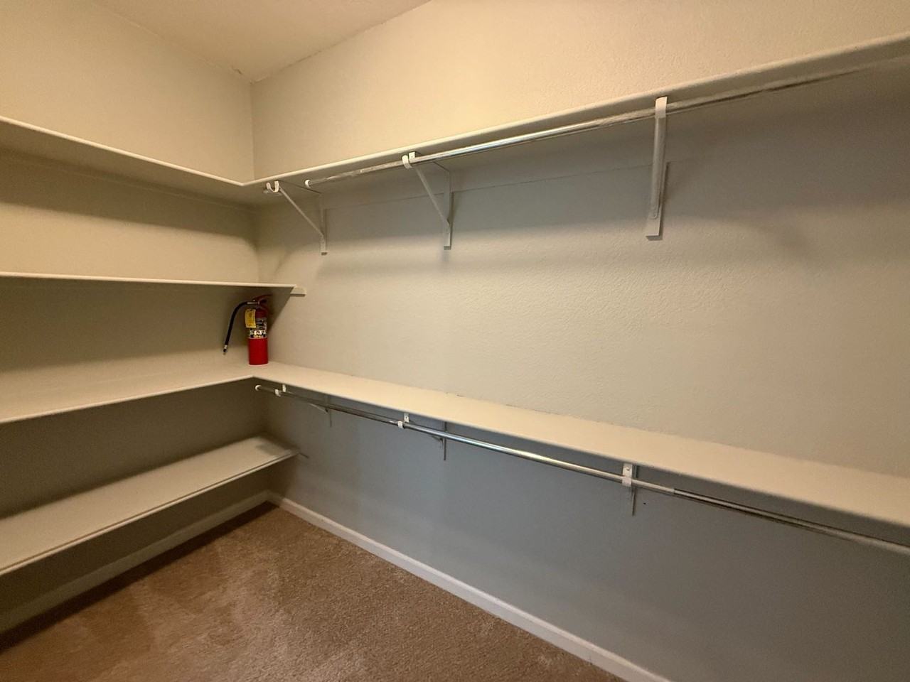 9435 Sea Cliff Way - Photo 6 of 12