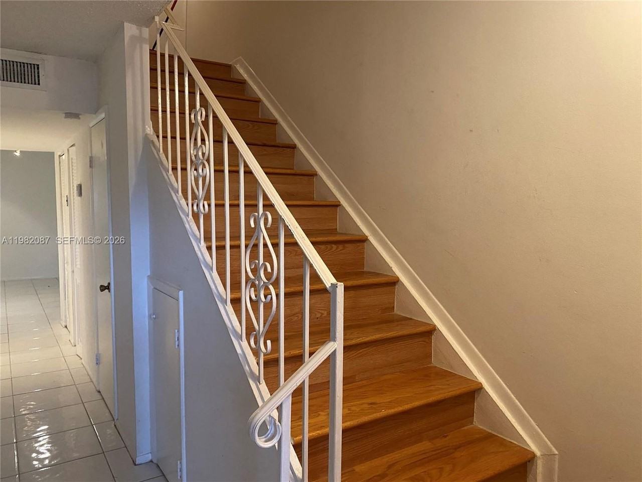 1951 Atlantic Shores Blvd #20 - Photo 7 of 12