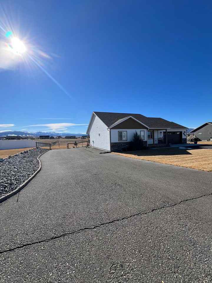 4305 Berkshire Rd - Photo 2 of 16