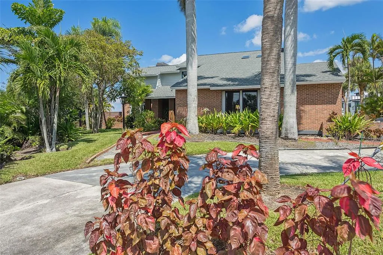 769 Kingston Ct - Photo 5 of 47