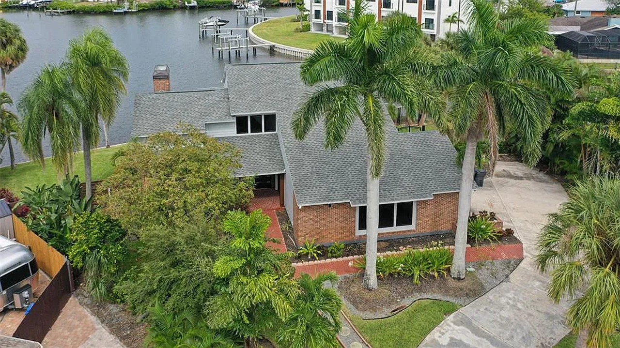 769 Kingston Ct - Photo 6 of 47