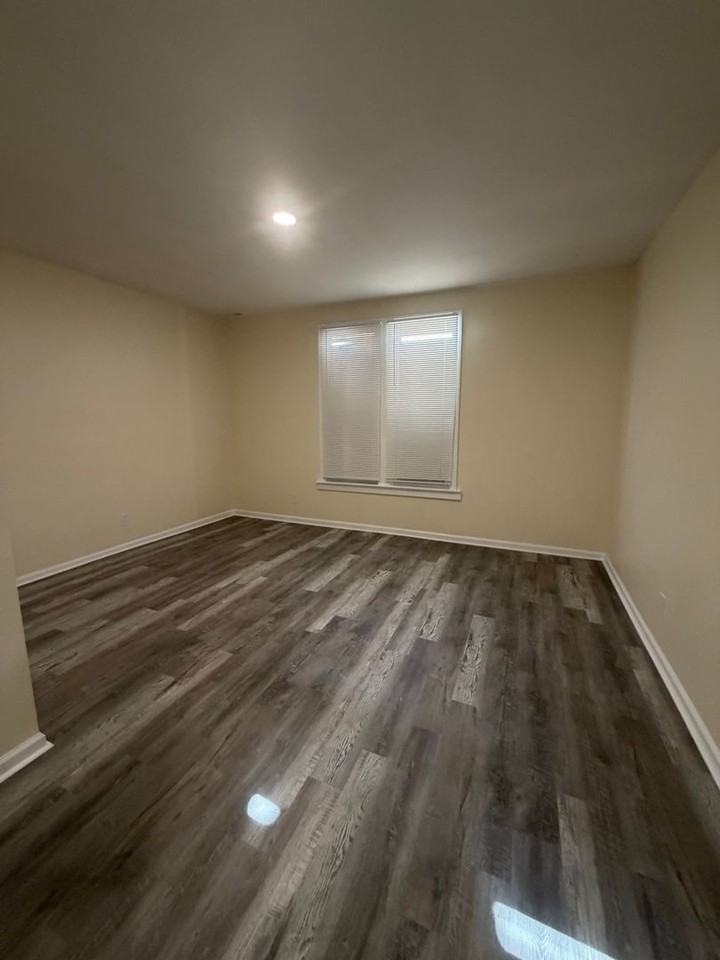 3715 Hendricks St - Photo 2 of 14