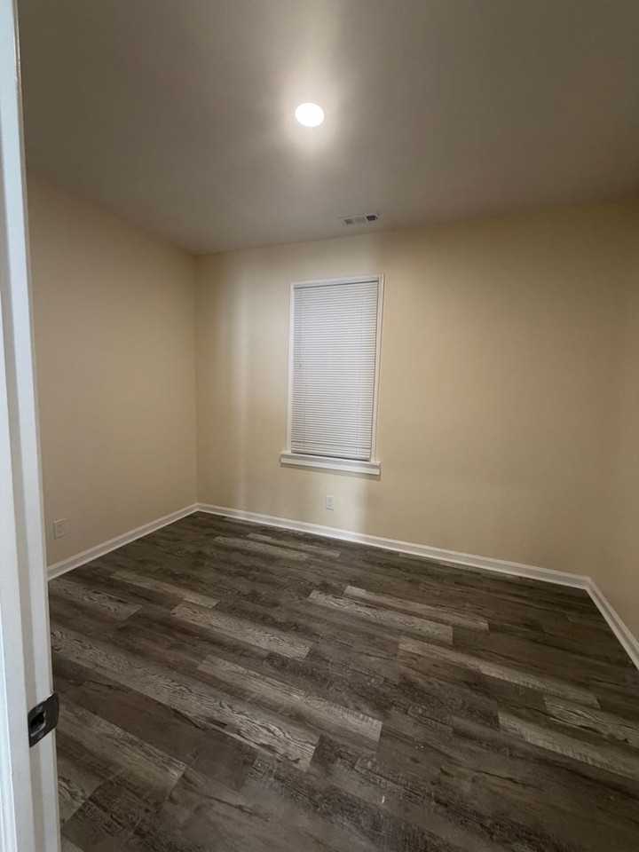 3715 Hendricks St - Photo 3 of 14