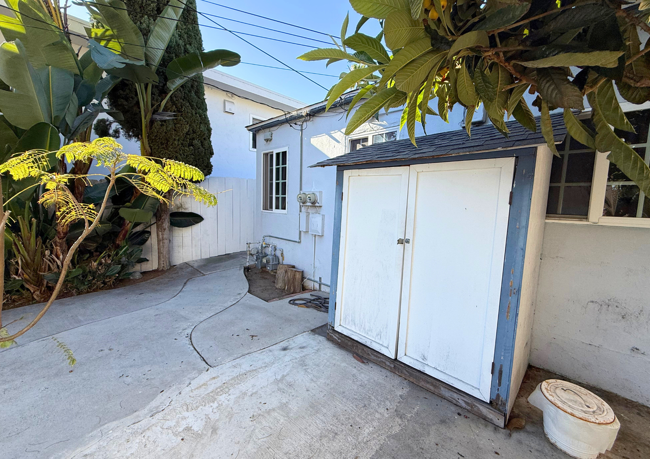 1423 Grand Ave - Photo 6 of 12