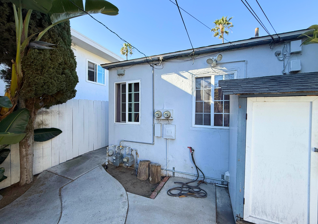 1423 Grand Ave - Photo 7 of 12