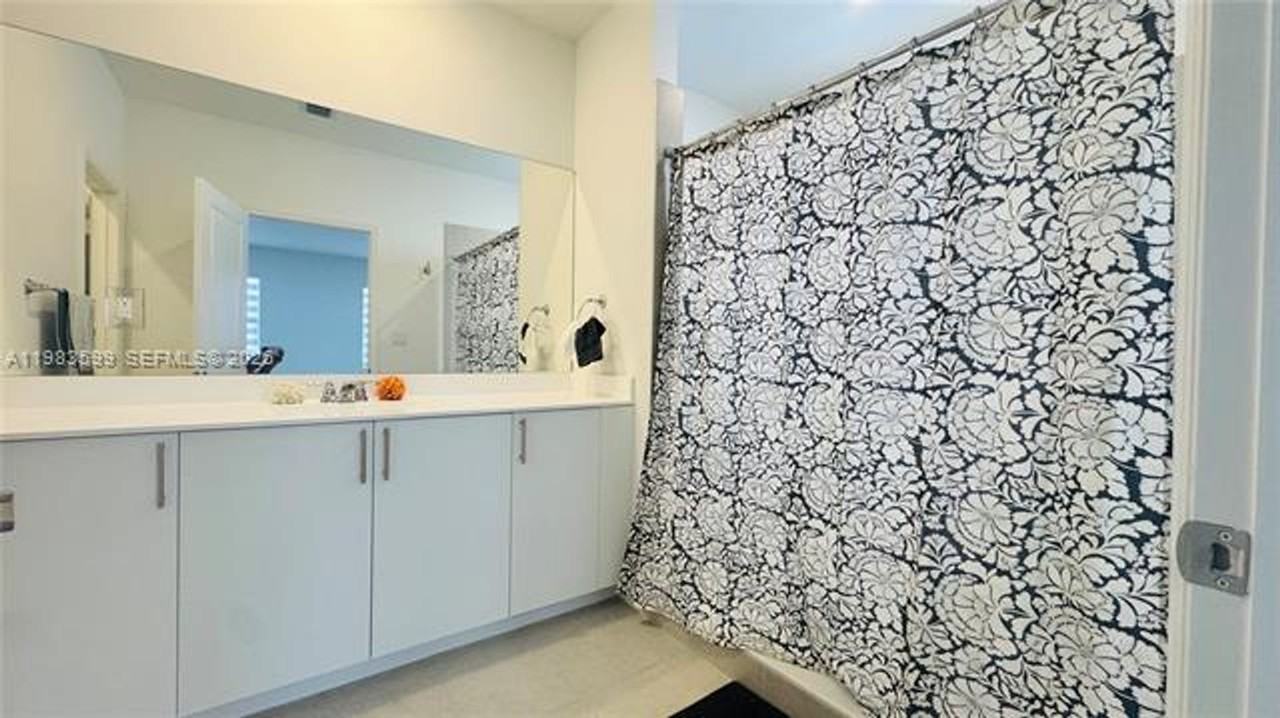 19479 Sw 340th St #19479 - Photo 7 of 50