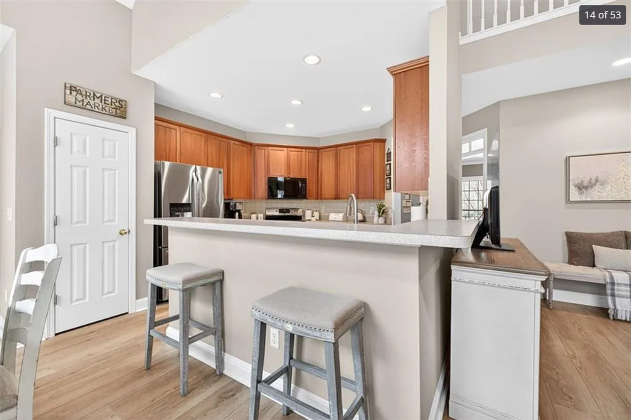 4023 Lost Oak Dr - Photo 4 of 49