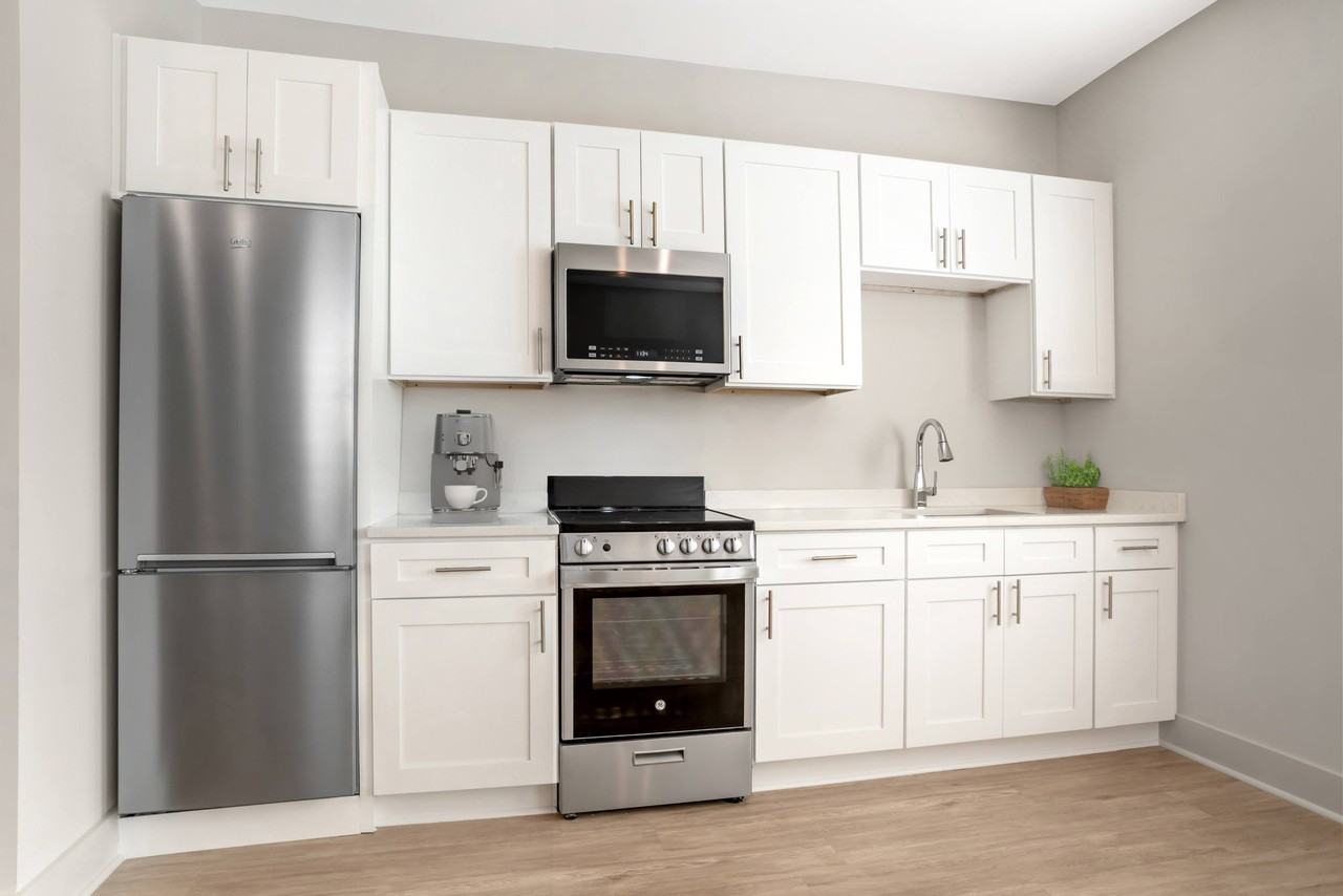 Midtown Row Apartments - Photo 5 of 29