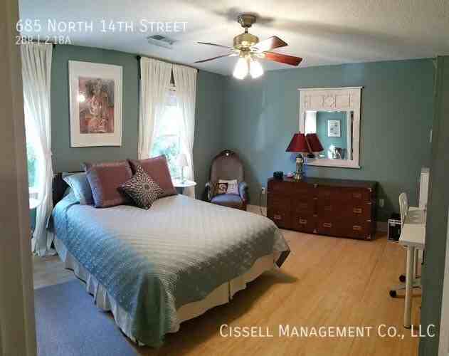 685 N 14th St - Photo 5 of 20