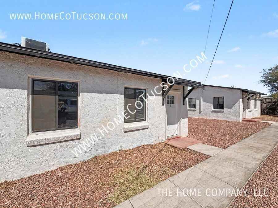 2714 N Hopi Pl #5 - Photo 2 of 18