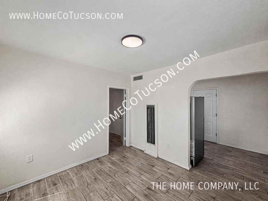 2714 N Hopi Pl #5 - Photo 5 of 18