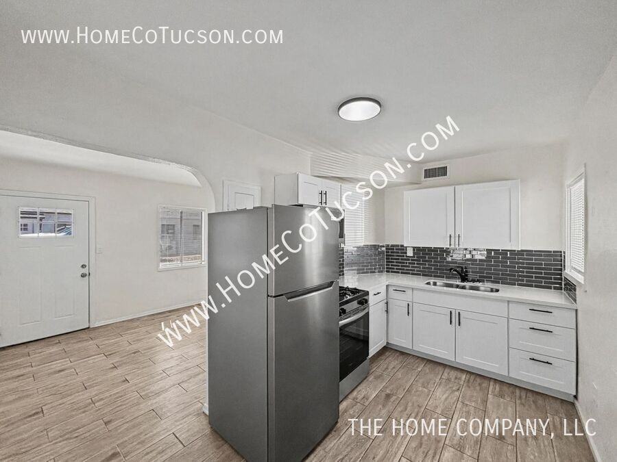 2714 N Hopi Pl #5 - Photo 6 of 18