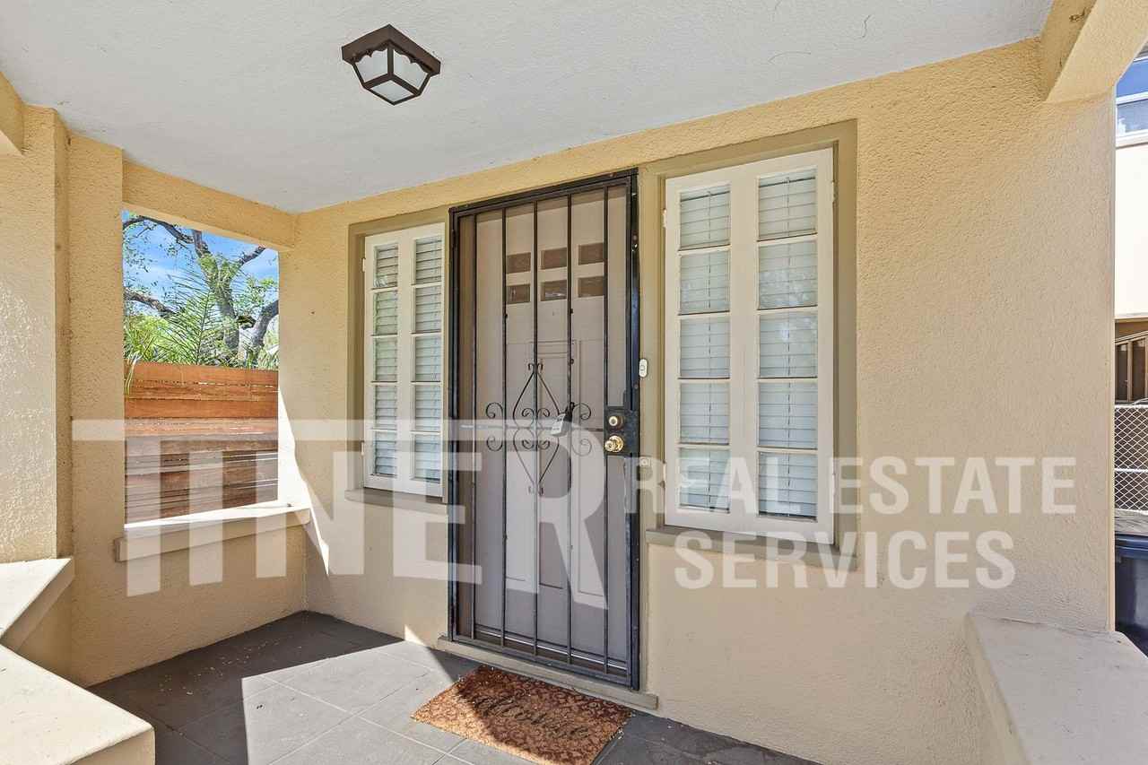 2133 Marshall Way - Photo 7 of 23